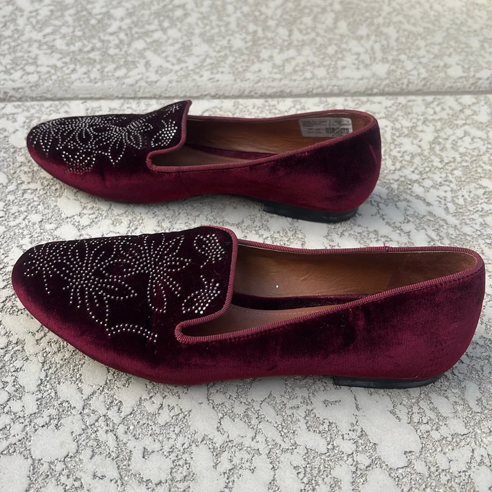 Schutz Burgundy Velvet Loafers Size 6 B Studded Slip On Flats Preppy